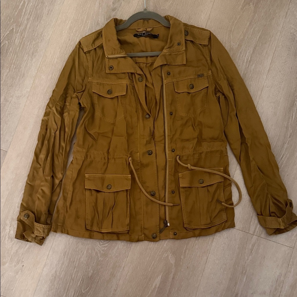 Women’s  Jacket in Mustard Brown Size M